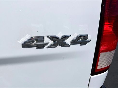 Used 2018 RAM 1500 Big Horn AWD/4WD image 29