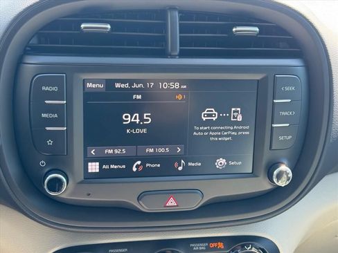 Certified 2025 Kia Soul LX FWD image 21