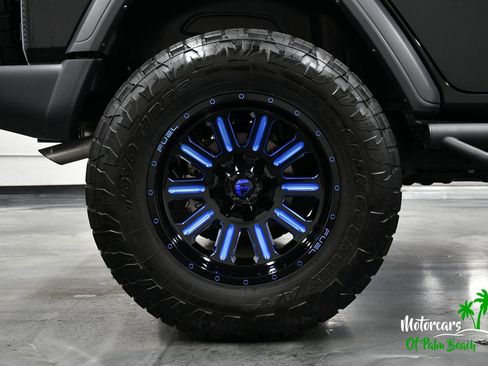 Used 2024 Jeep Wrangler Unlimited Sport AWD/4WD image 25