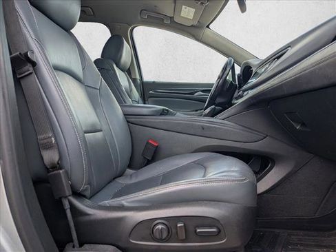 Used 2020 Buick Enclave Essence image 15