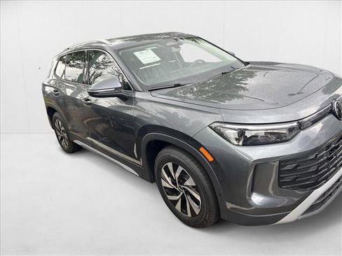 New 2025 Volkswagen Tiguan S image 4