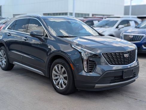 Used 2019 Cadillac XT4 Premium Luxury w/ Cold Weather Package FWD image 1