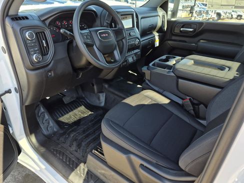 New 2026 GMC Sierra 2500 Pro w/ Convenience Package image 8