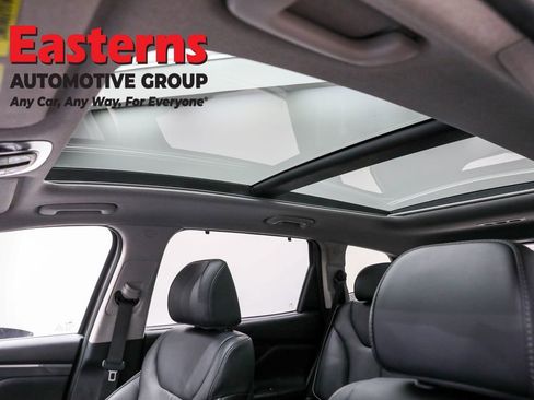 Used 2023 Hyundai Santa Fe Limited AWD/4WD image 35