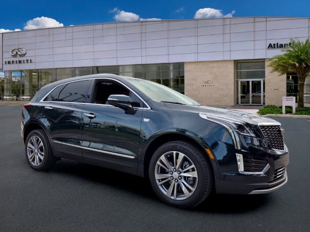 Used 2025 Cadillac XT5 Premium Luxury w/ LPO, Floor Liner Package FWD image 2