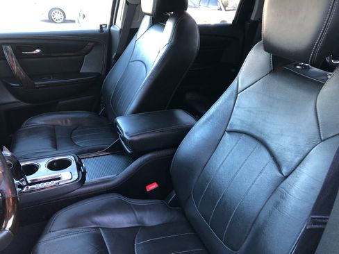 Used 2014 GMC Acadia Denali image 12