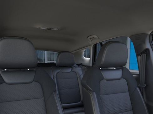 New 2026 Chevrolet Trax LT w/ Driver Confidence Package FWD image 27