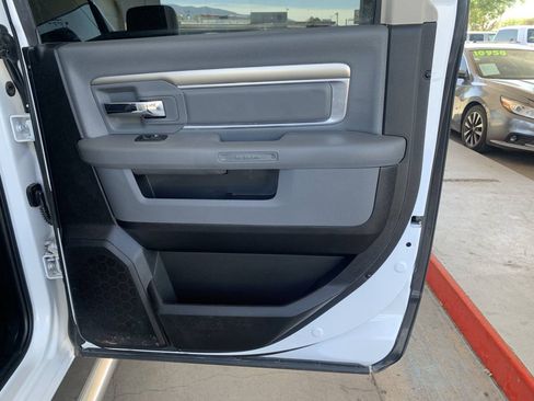 Used 2019 RAM 1500 Big Horn AWD/4WD image 14