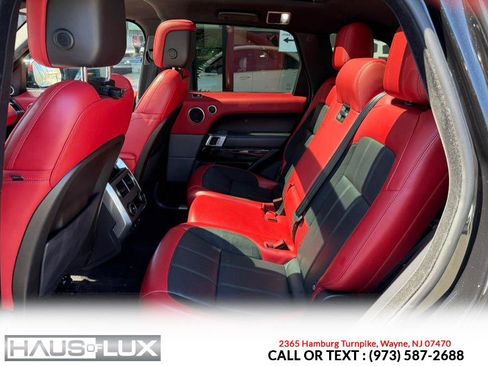 Used 2020 Land Rover Range Rover Sport HST image 11