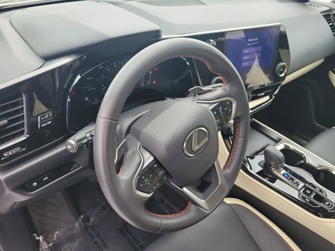 Used 2024 Lexus NX 250 FWD w/ Towing Package (2000 Lbs) image 23