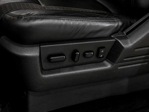 Used 2013 Ford F150 Raptor w/ Luxury Equipment Group AWD/4WD image 43