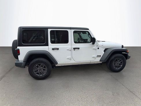 Used 2024 Jeep Wrangler Unlimited Sport AWD/4WD image 3