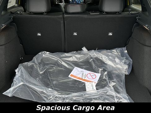 New 2026 Nissan Kicks SR AWD/4WD image 13