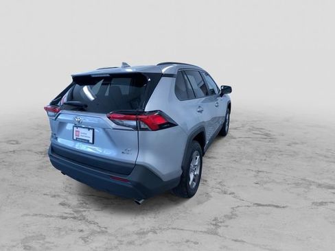 Certified 2025 Toyota RAV4 LE AWD/4WD image 9