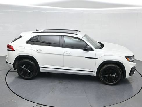Used 2023 Volkswagen Atlas Cross Sport SEL R-Line AWD/4WD image 45