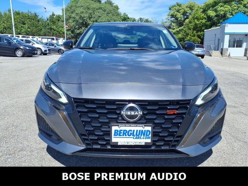 Used 2024 Nissan Altima 2.5 SR w/ SR Premium Package FWD image 8