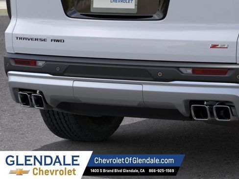 New 2026 Chevrolet Traverse Z71 w/ Driver Confidence Package AWD/4WD image 14