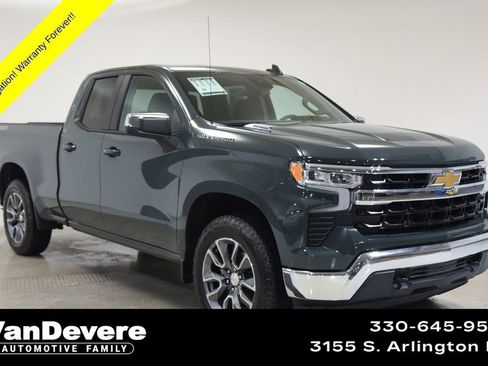 Used 2025 Chevrolet Silverado 1500 LT image 1