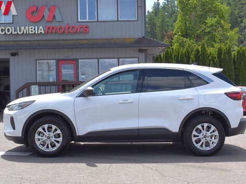 Used 2023 Ford Escape Active image 9