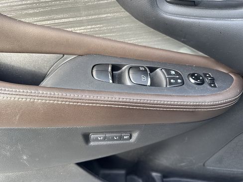Used 2015 Nissan Murano Platinum w/ Platinum Technology Package AWD/4WD image 15