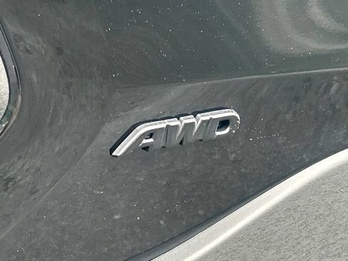 Used 2023 Toyota RAV4 AWD Hybrid image 15