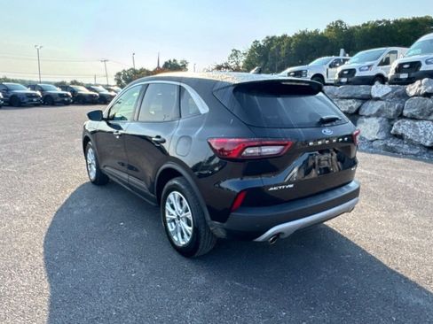 Used 2023 Ford Escape Active w/ Tech Pack #1 AWD/4WD image 3