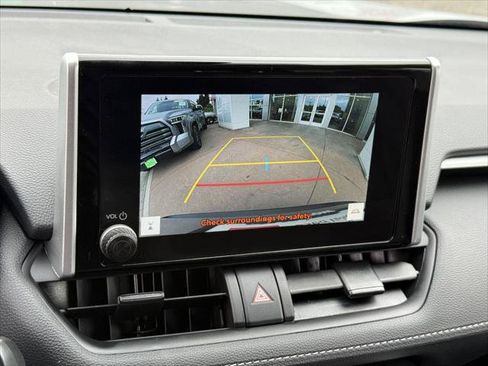Certified 2025 Toyota RAV4 LE AWD/4WD image 26