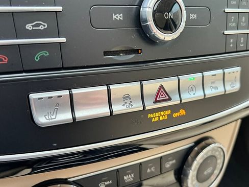 Used 2019 Mercedes-Benz GLE 400 4MATIC w/ Premium 1 Package image 44