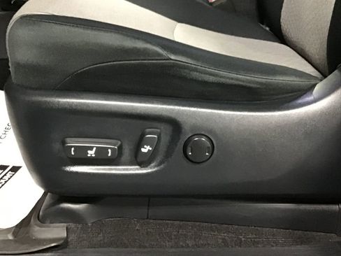 Certified 2020 Toyota 4Runner SR5 RWD image 30