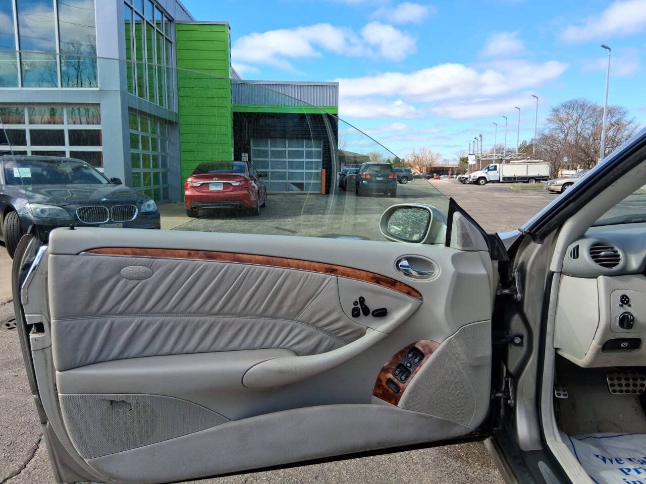 Used 2004 Mercedes-Benz CLK 320 Coupe image 9