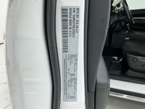Used 2020 Dodge Durango AWD image 48