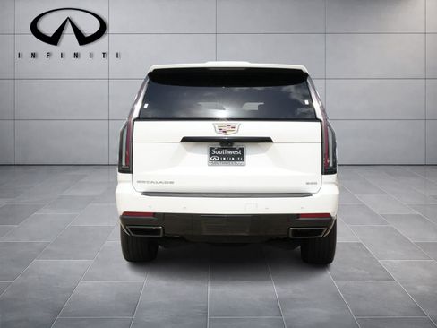 Used 2025 Cadillac Escalade Sport w/ Touring Package AWD/4WD image 6