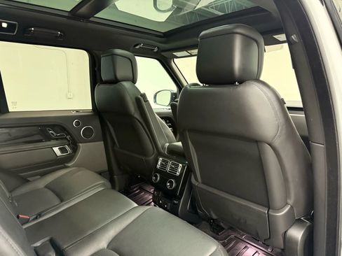 Used 2018 Land Rover Range Rover HSE image 13