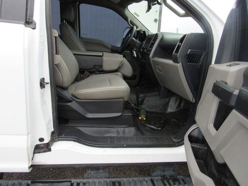Used 2022 Ford F550 2WD SuperCab Super Duty image 13
