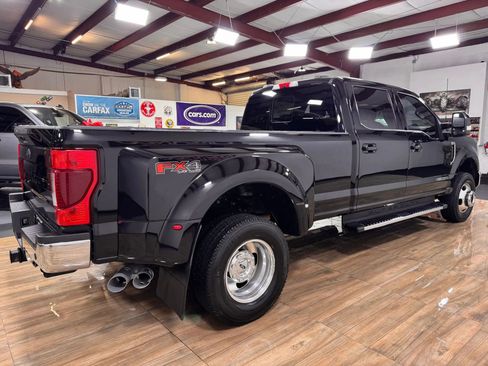 Used 2020 Ford F350 Lariat w/ Lariat Ultimate Package image 4
