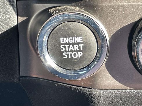 Used 2023 Toyota Tacoma SR5 w/ Technology Package image 29