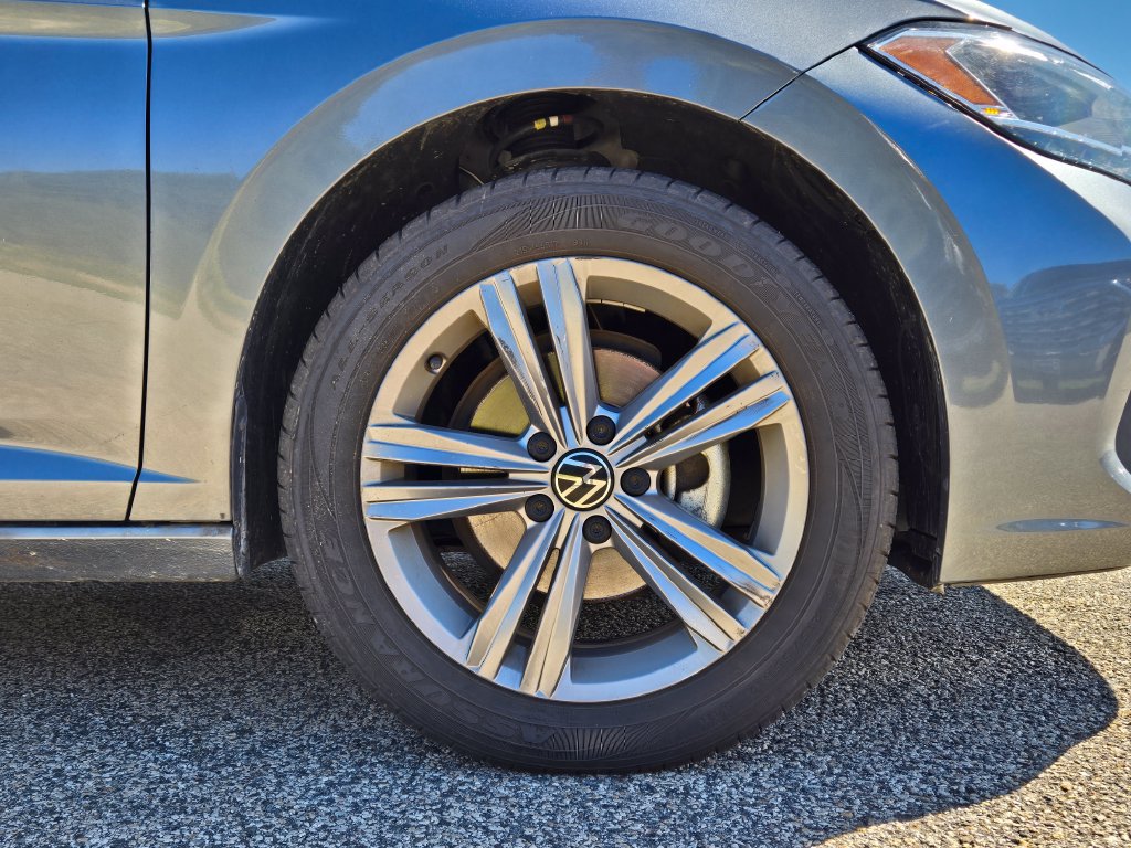 Used 2024 Volkswagen Jetta SE FWD image 10