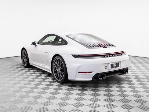 Used 2025 Porsche 911 Carrera S image 3