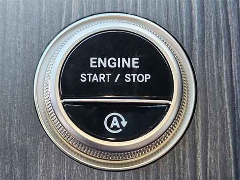 Certified 2025 Mercedes-Benz GLC 300 4MATIC image 23