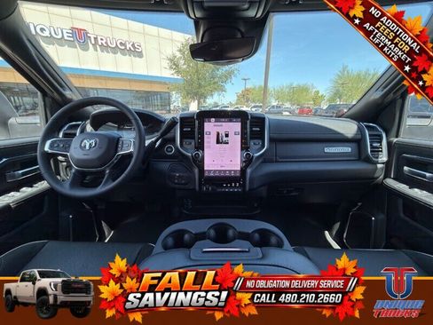 Used 2026 RAM 2500 Laramie AWD/4WD image 32