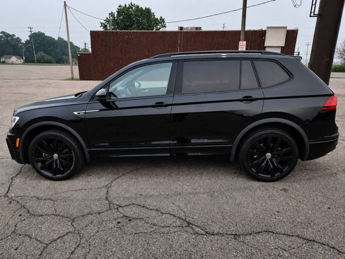Used 2021 Volkswagen Tiguan SE R-Line w/ 2-Row Tiguan MDO Package AWD/4WD image 7