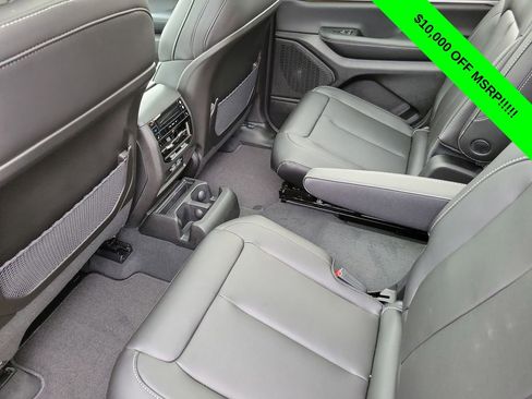 New 2025 Jeep Grand Cherokee L Limited AWD/4WD image 13