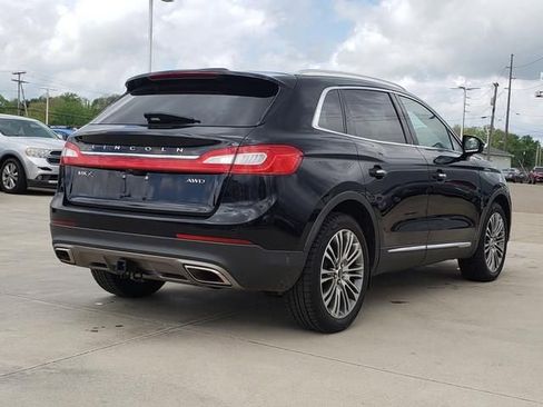 Used 2016 Lincoln MKX Reserve w/ Technology Package AWD/4WD image 4