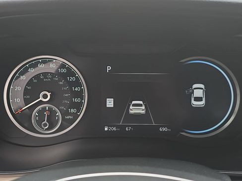 Used 2026 Genesis G70 2.5T image 18