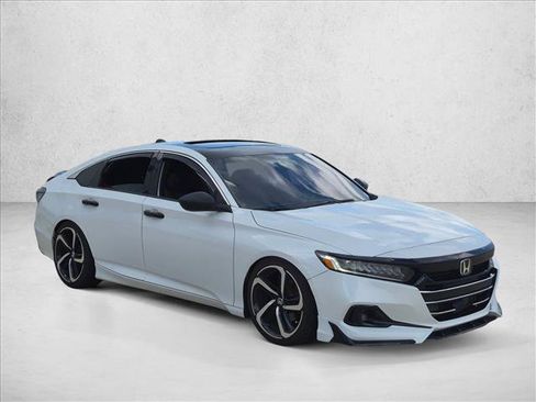 Used 2021 Honda Accord Sport image 3