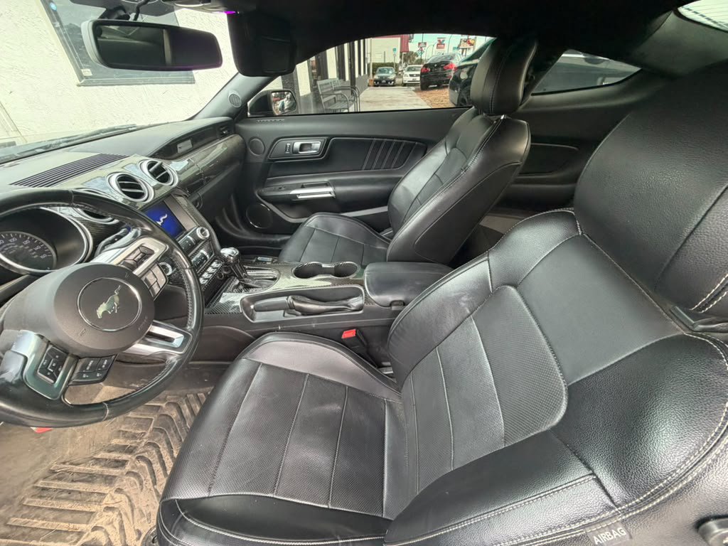 Used 2018 Ford Mustang GT Premium w/ Black Accent Package RWD image 3