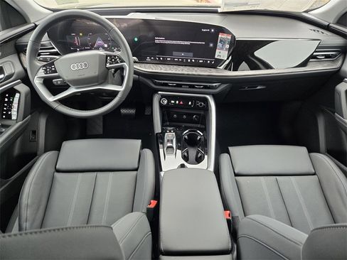New 2025 Audi Q5 Premium Plus image 12