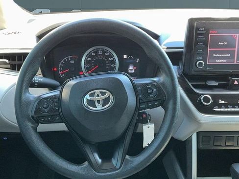 Used 2022 Toyota Corolla Cross L image 21