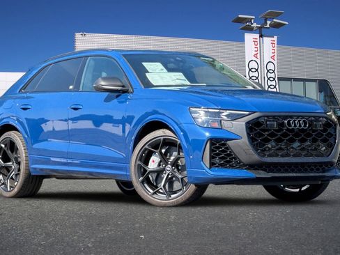 New 2025 Audi RS Q8 performance image 2