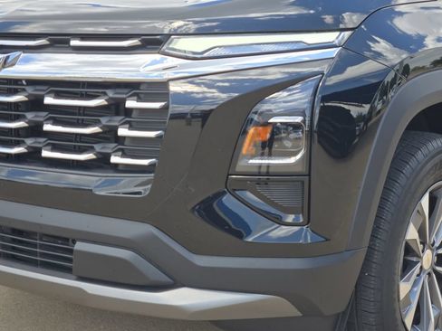 Used 2026 Chevrolet Equinox LT FWD image 30